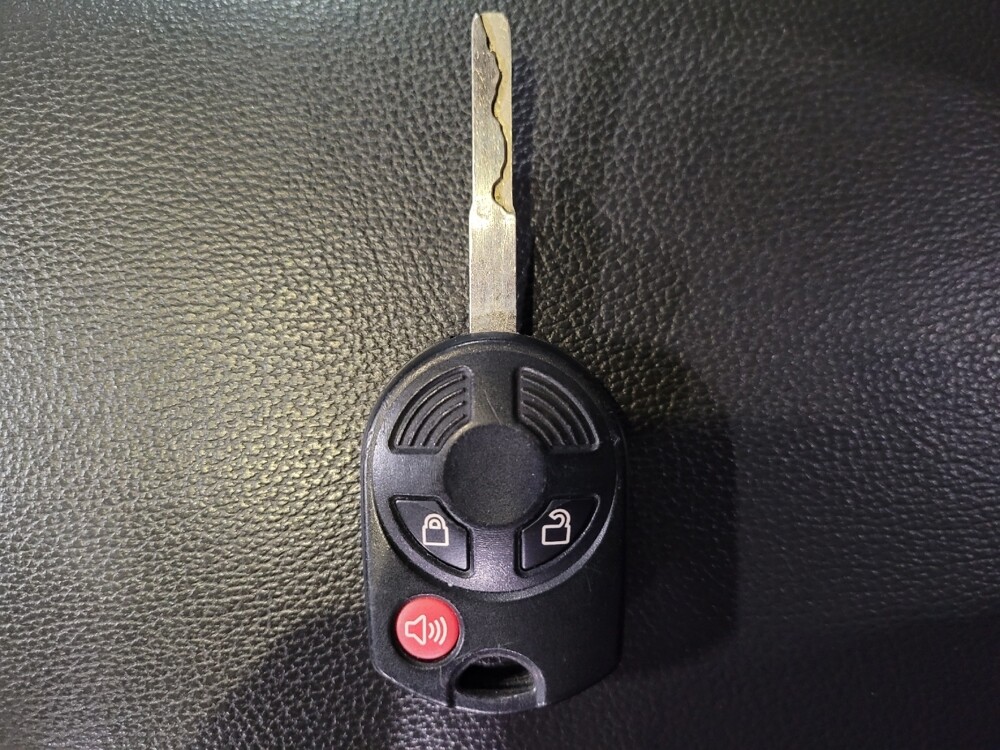 2018 Ford Escape in Sanford, FL 32773 - 18126790 32