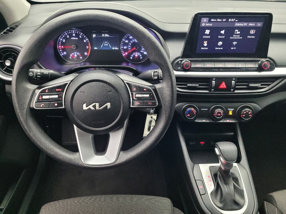 2024 Kia Forte in Savannah, GA 31419 - 18126791 22