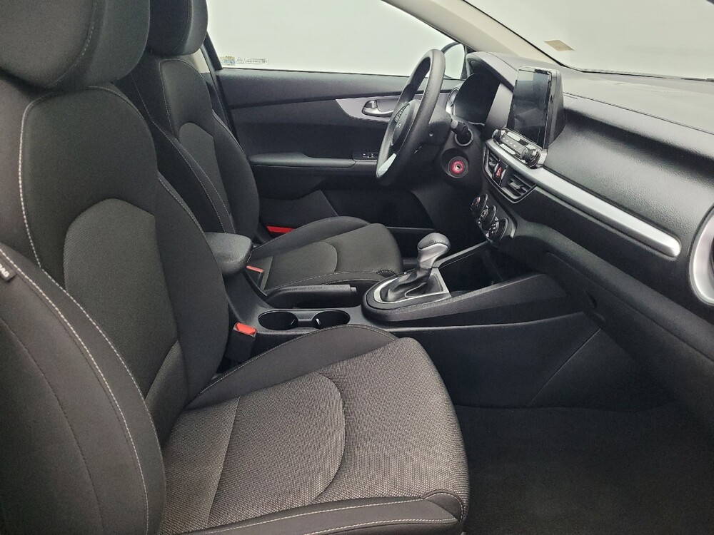 2024 Kia Forte in Savannah, GA 31419 - 18126791 21