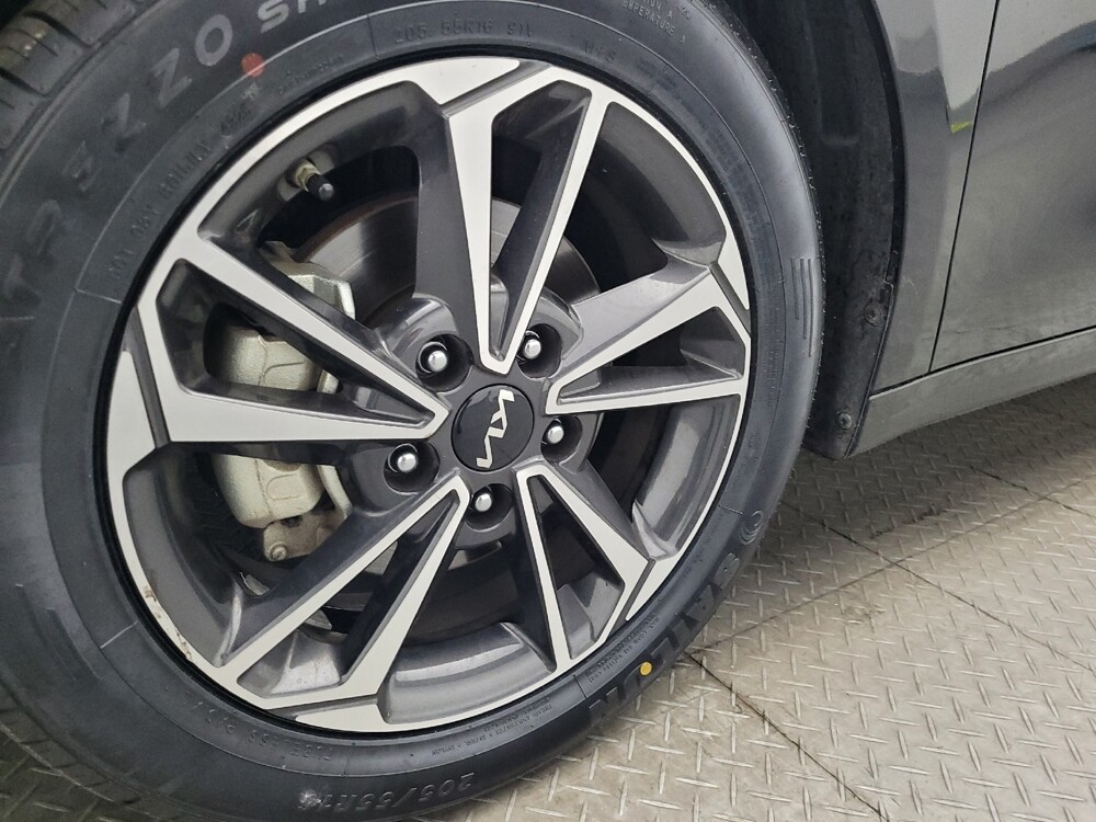 2024 Kia Forte in Savannah, GA 31419 - 18126791 31