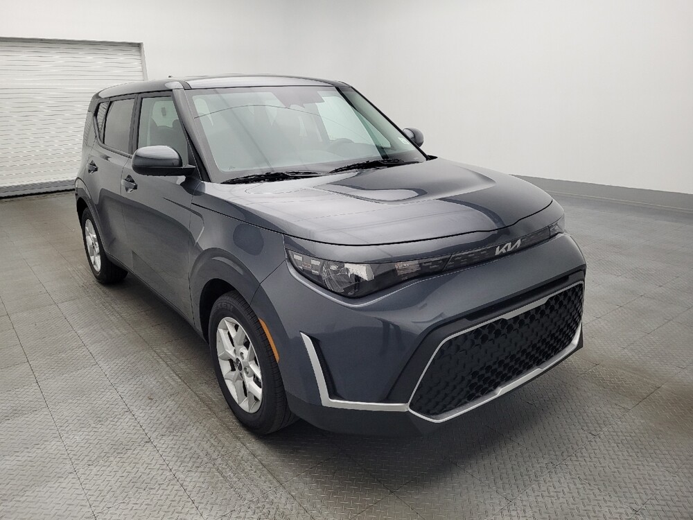 2025 Kia Soul in Miami, FL 33157 - 18126799 13