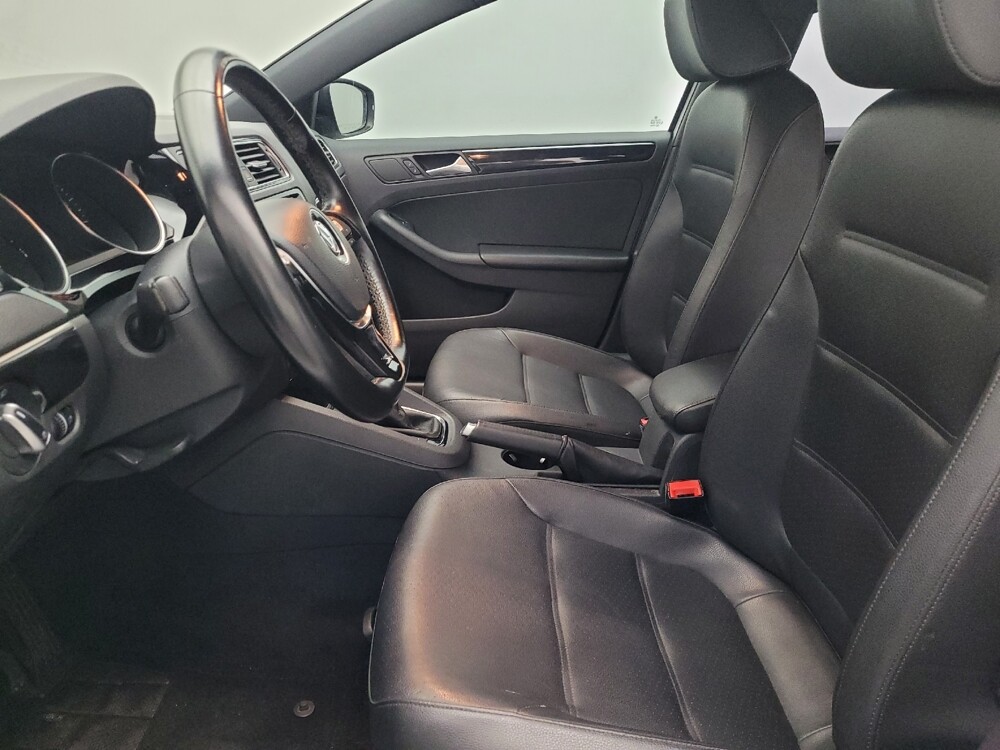 2018 Volkswagen Jetta in Sanford, FL 32773 - 18126802 17