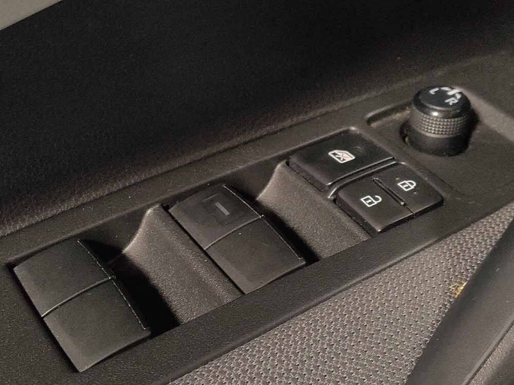 2021 Toyota Corolla in Orlando, FL 32808 - 18126803 27