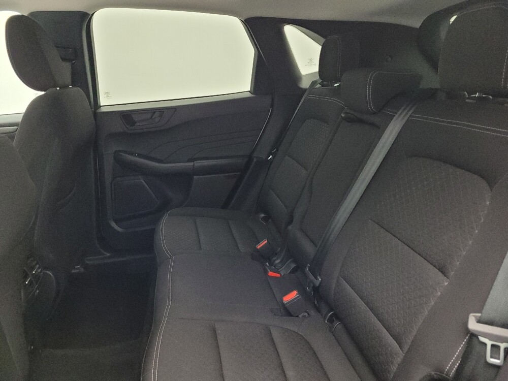 2024 Ford Escape in Greenville, SC 29607 - 18126824 17