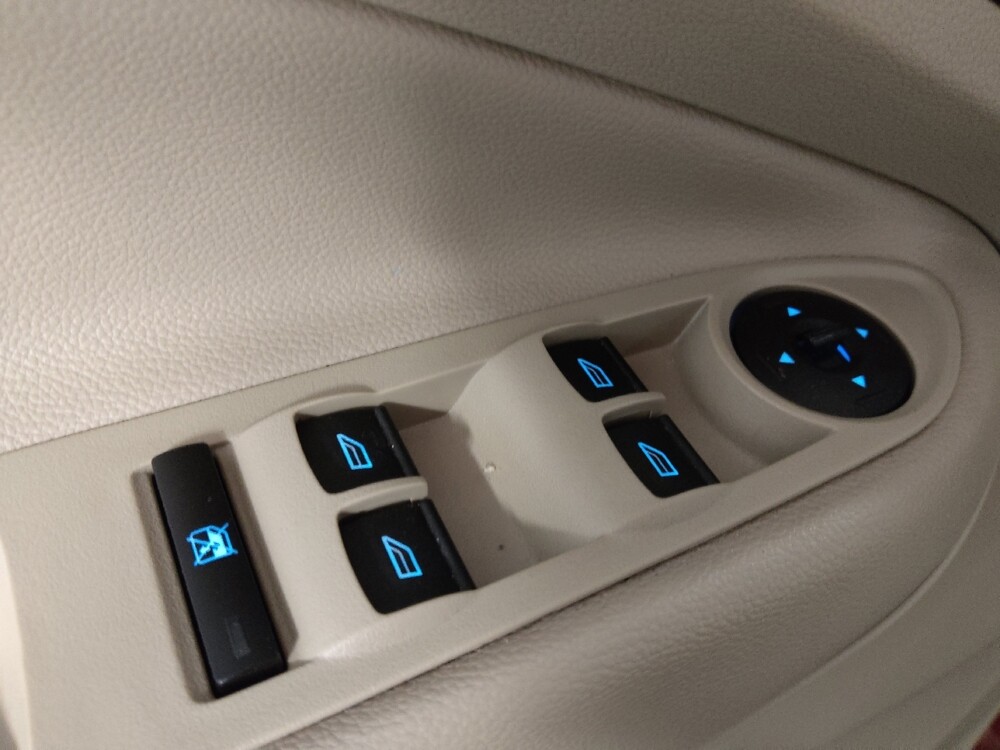 2015 Ford Escape in Charleston, SC 29414 - 18126825 27