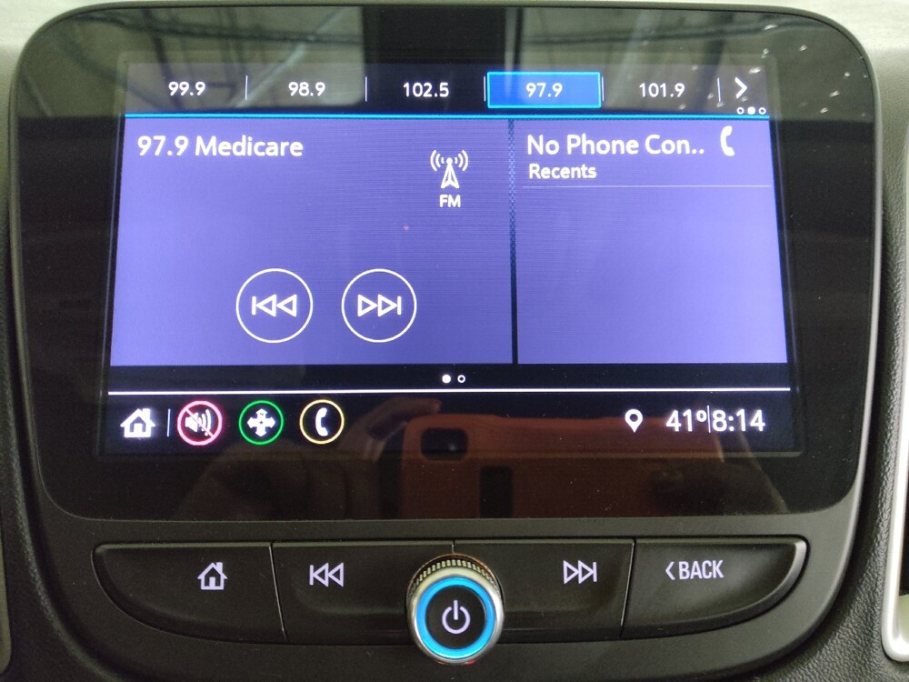 2020 Chevrolet Malibu in Columbia, SC 29210 - 18126839 25