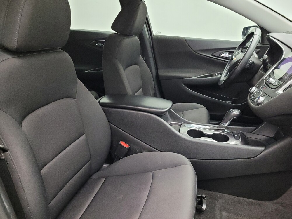 2020 Chevrolet Malibu in Columbia, SC 29210 - 18126839 21