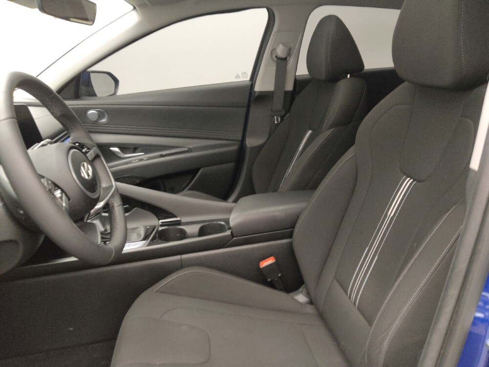 2025 Hyundai Elantra in Albuquerque, NM 87123 - 18126851 17