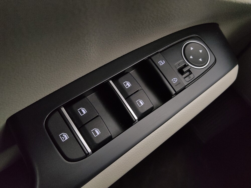 2025 Kia Soul in Albuquerque, NM 87123 - 18126852 27