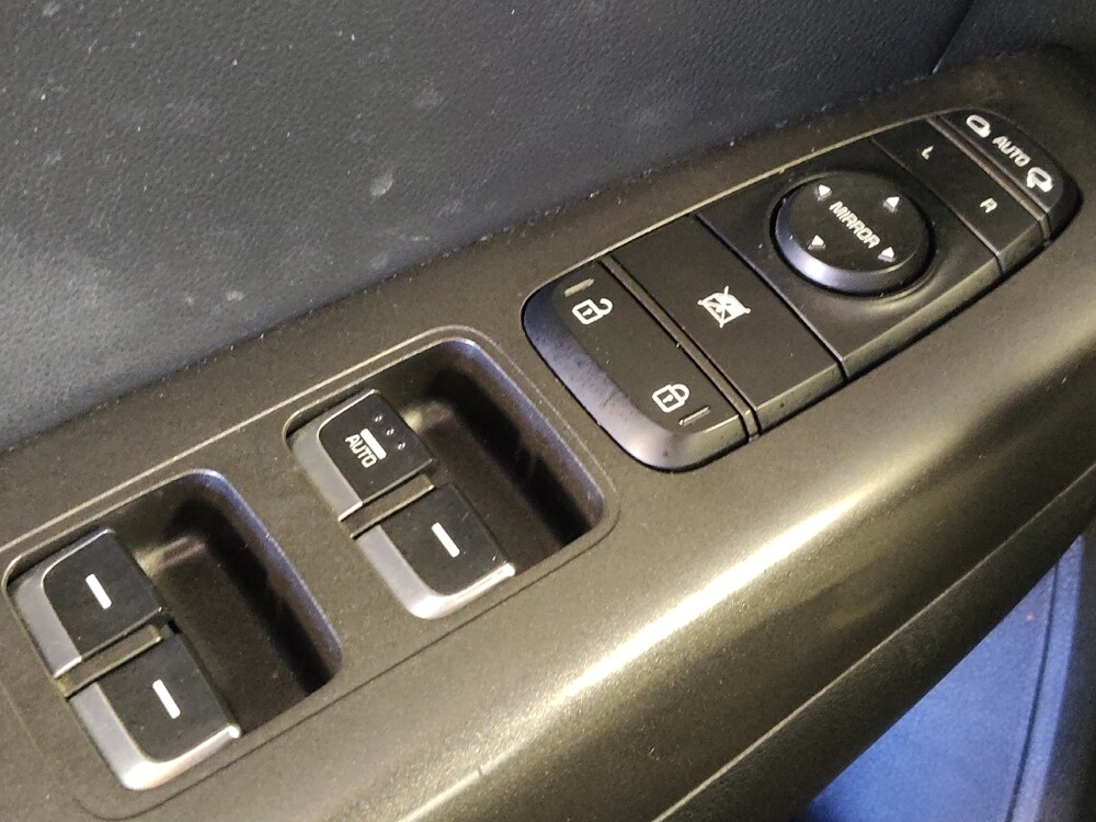 2017 Kia Sportage in Houston, TX 77034 - 18126883 27