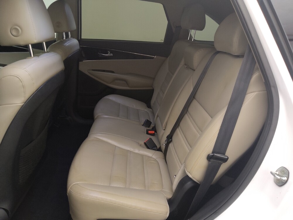 2020 Kia Sorento in Metairie, LA 70006 - 18126890 18