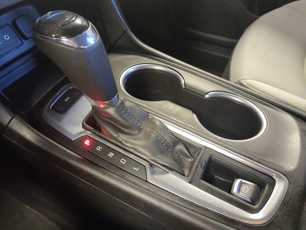 2020 Chevrolet Equinox in Live Oak, TX 78233 - 18126895 26