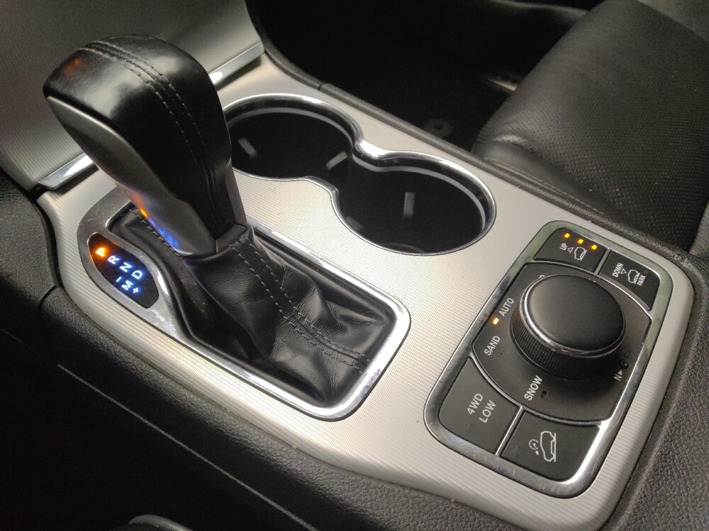 2020 Jeep Grand Cherokee in Live Oak, TX 78233 - 18126908 26