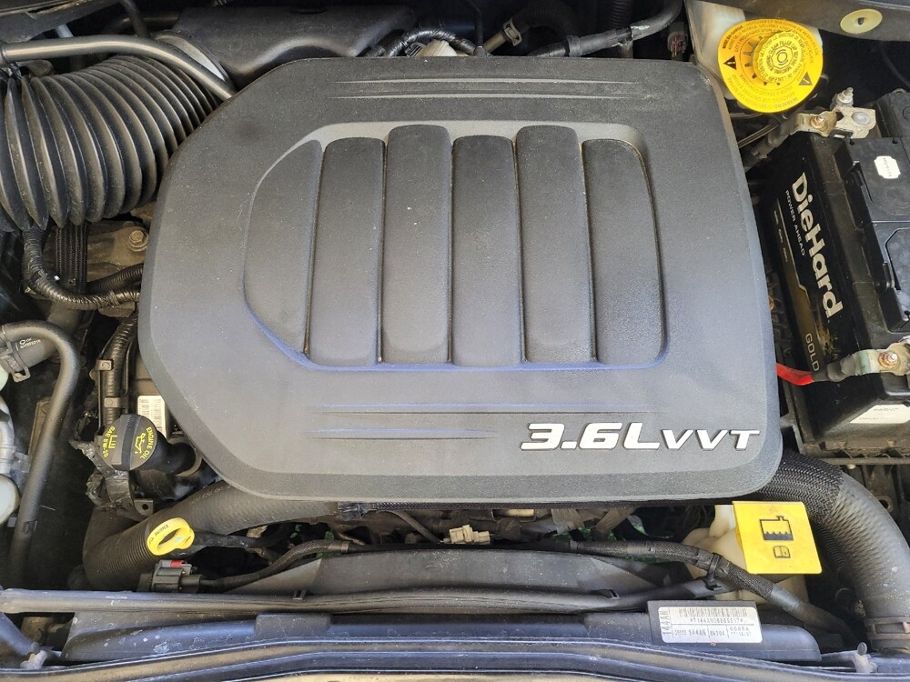 2016 Chrysler Town & Country in Toledo, OH 43617 - 18126911 30