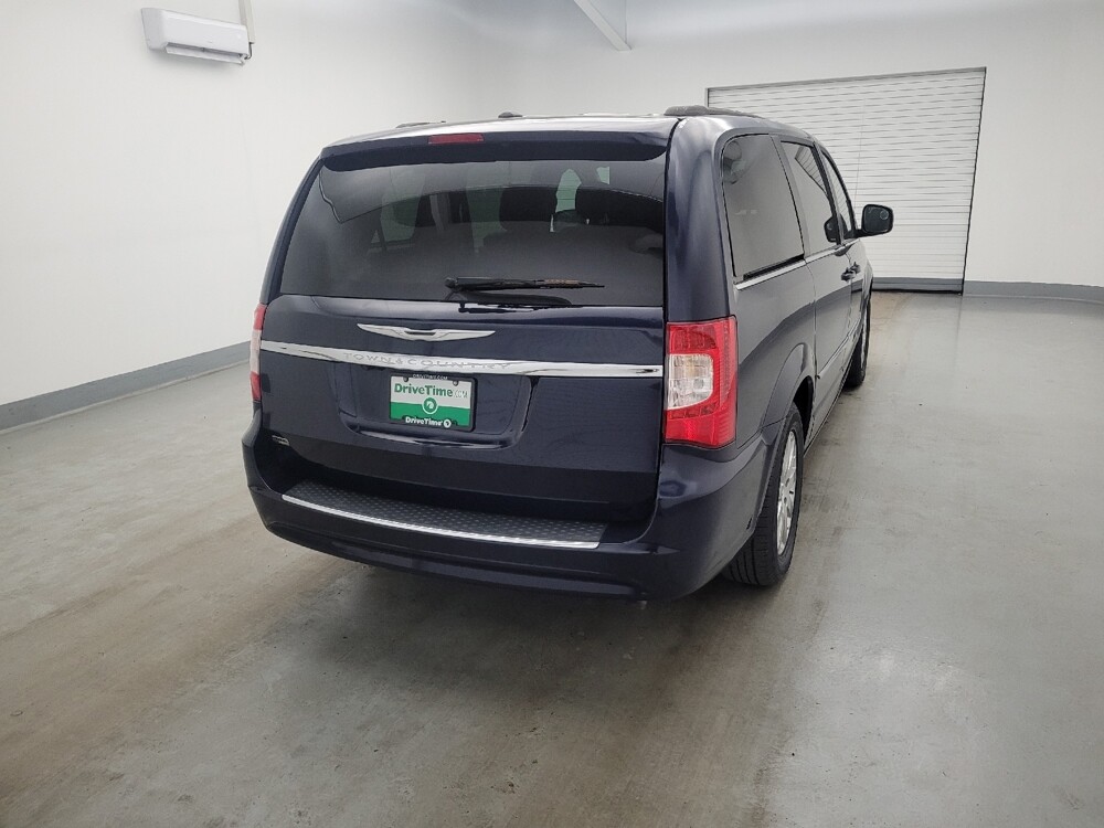 2016 Chrysler Town & Country in Toledo, OH 43617 - 18126911 7