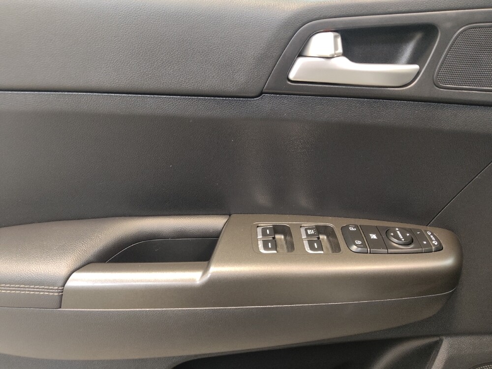 2022 Kia Sportage in Fairfield, OH 45014 - 18126912 27