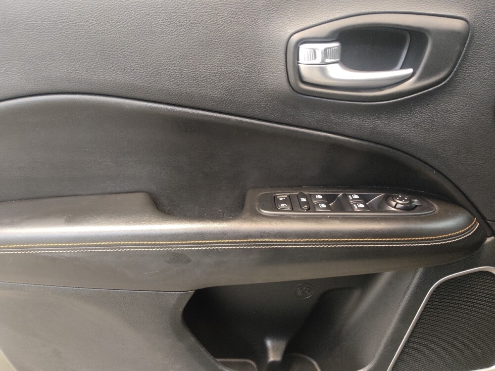 2018 Jeep Compass in Fairfield, OH 45014 - 18126914 27