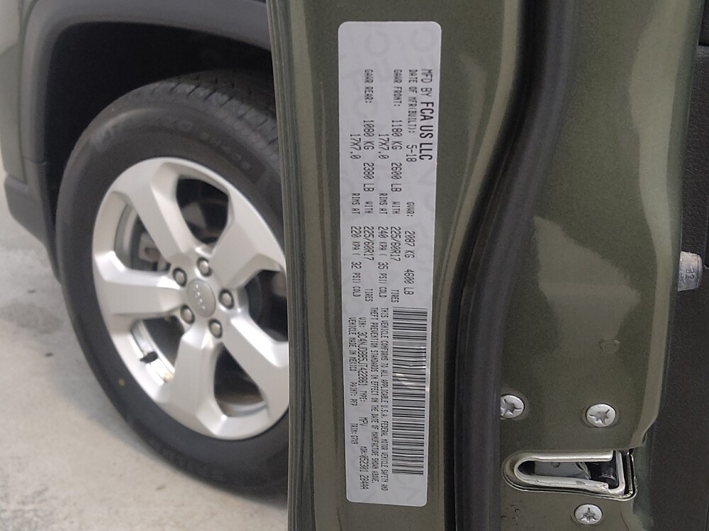 2018 Jeep Compass in Fairfield, OH 45014 - 18126914 33