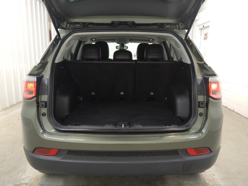 2018 Jeep Compass in Fairfield, OH 45014 - 18126914 29