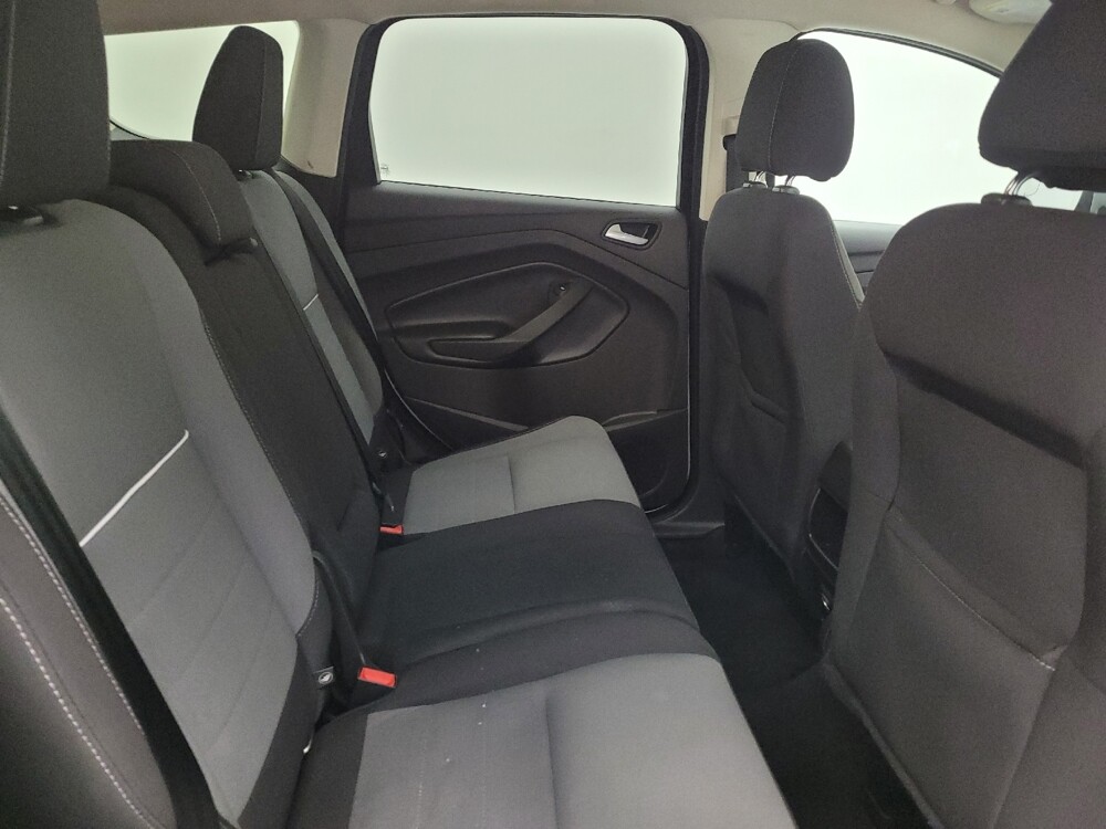 2015 Ford Escape in Maple Heights, OH 44137 - 18126919 19