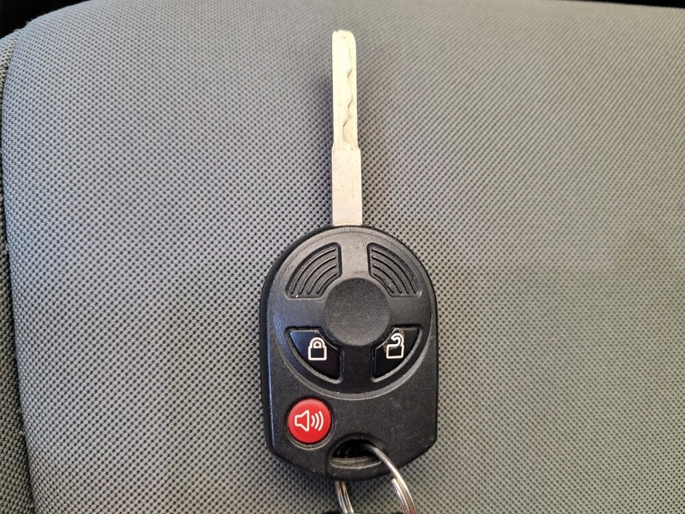 2015 Ford Escape in Maple Heights, OH 44137 - 18126919 32