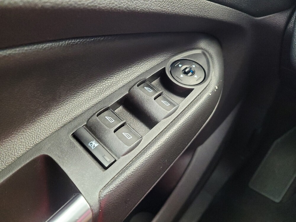 2015 Ford Escape in Maple Heights, OH 44137 - 18126919 27