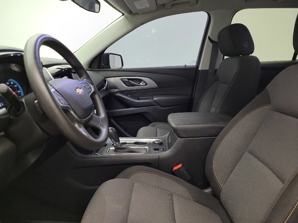 2020 Chevrolet Traverse in Maple Heights, OH 44137 - 18126920 17