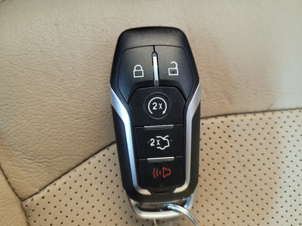 2016 Ford Explorer in Fairfield, OH 45014 - 18126925 32