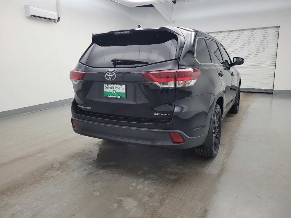2019 Toyota Highlander in Louisville, KY 40258 - 18126926 7