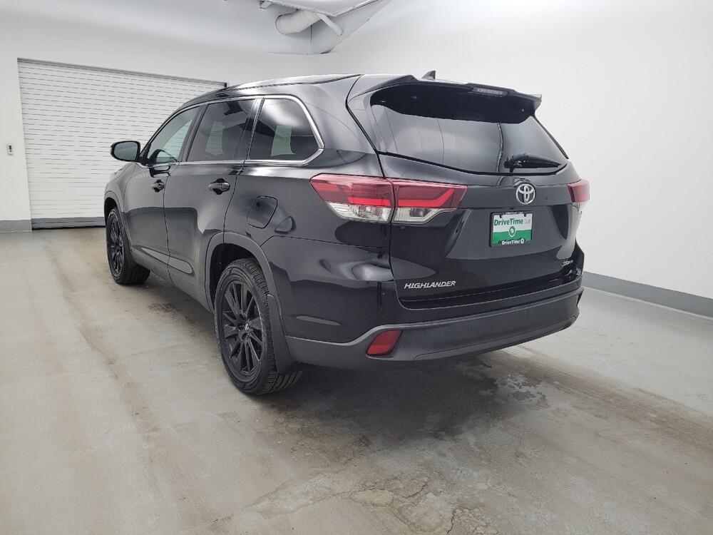 2019 Toyota Highlander in Louisville, KY 40258 - 18126926 5
