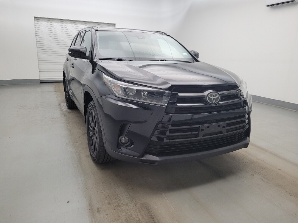 2019 Toyota Highlander in Louisville, KY 40258 - 18126926 14
