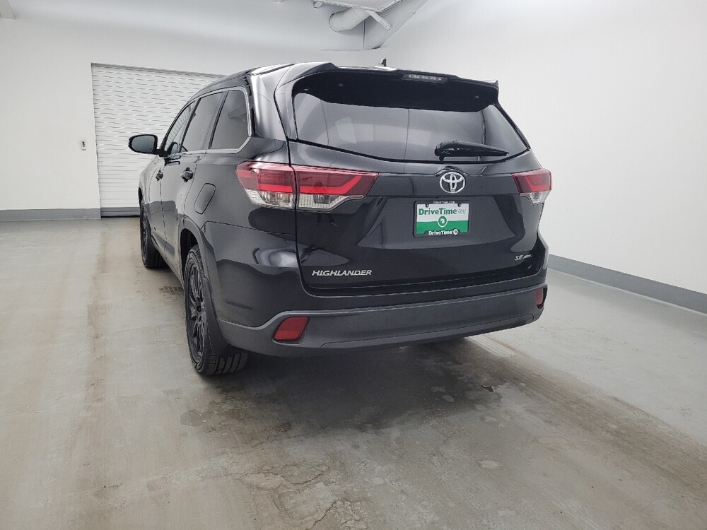 2019 Toyota Highlander in Louisville, KY 40258 - 18126926 6