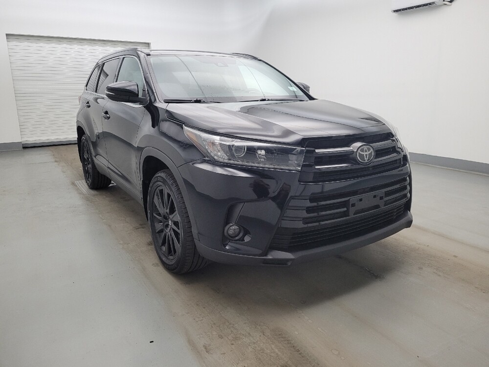 2019 Toyota Highlander in Louisville, KY 40258 - 18126926 13