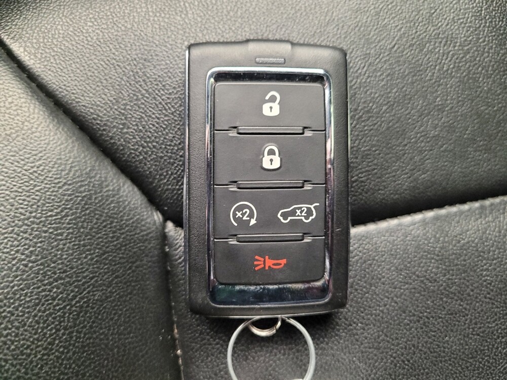 2023 Jeep Grand Cherokee in Fairfield, OH 45014 - 18126928 32