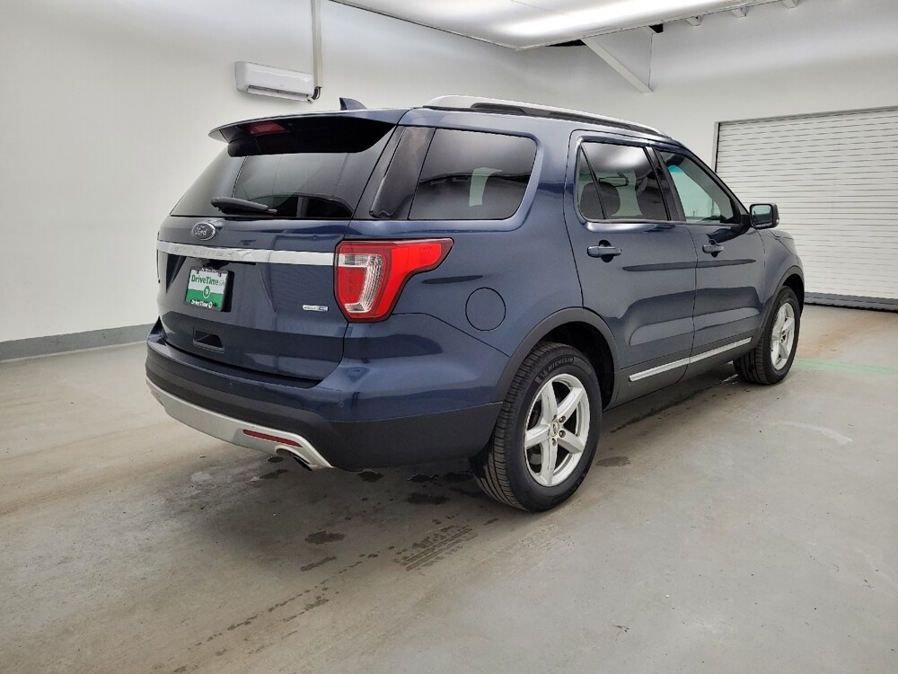 2017 Ford Explorer in Fairfield, OH 45014 - 18126932 10