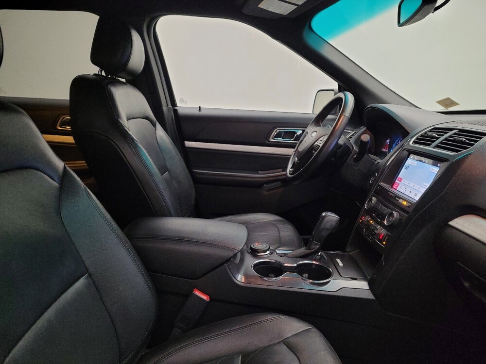 2017 Ford Explorer in Fairfield, OH 45014 - 18126932 21