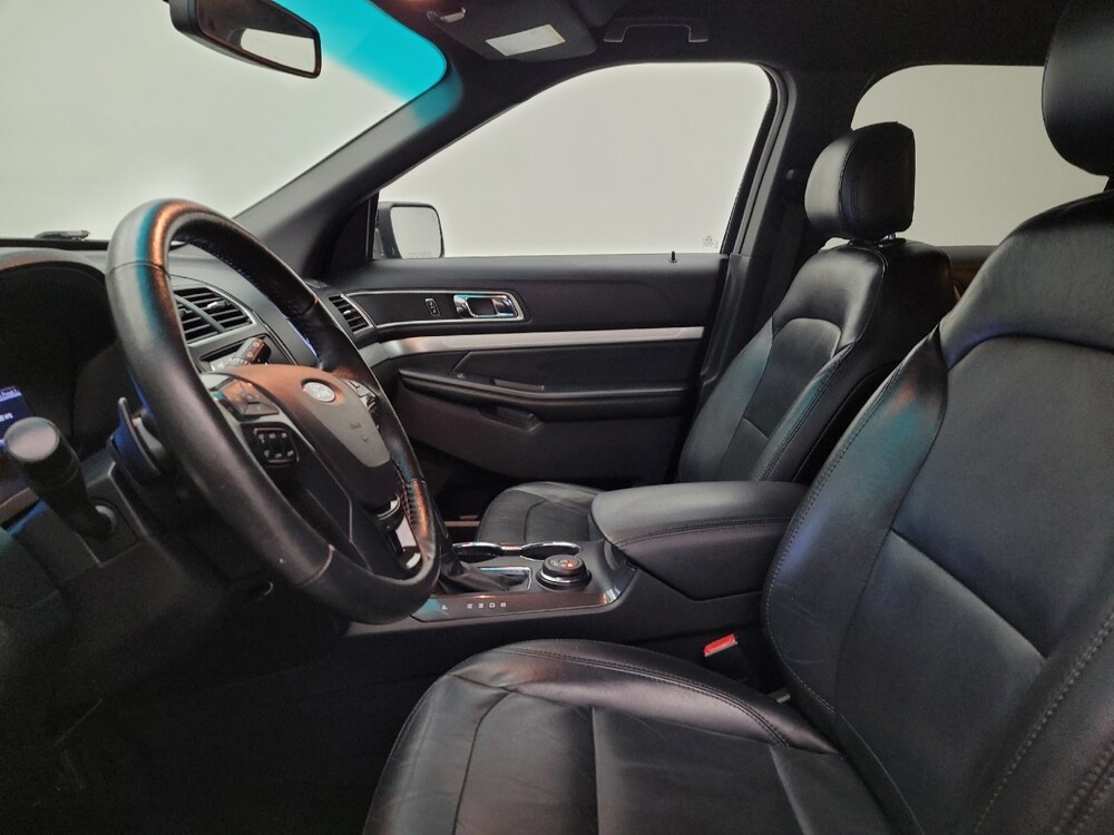2017 Ford Explorer in Fairfield, OH 45014 - 18126932 17