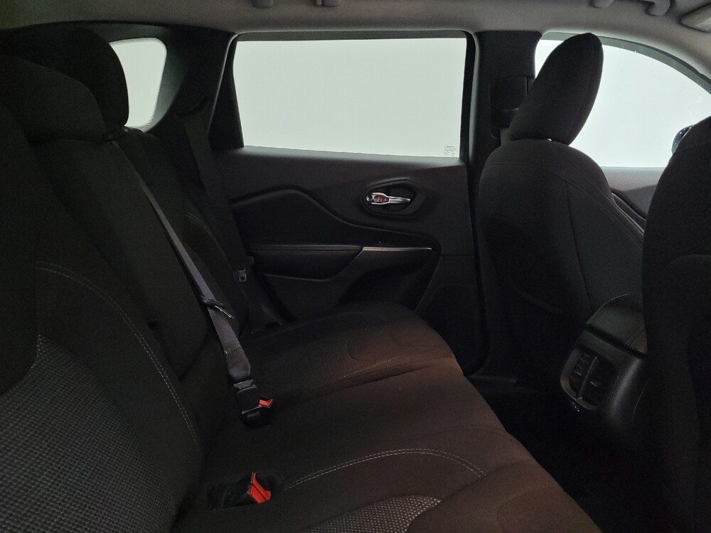 2020 Jeep Cherokee in Lexington, KY 40509 - 18126941 19