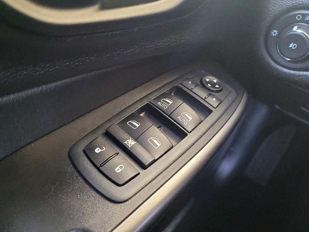 2020 Jeep Cherokee in Maple Heights, OH 44137 - 18126942 27