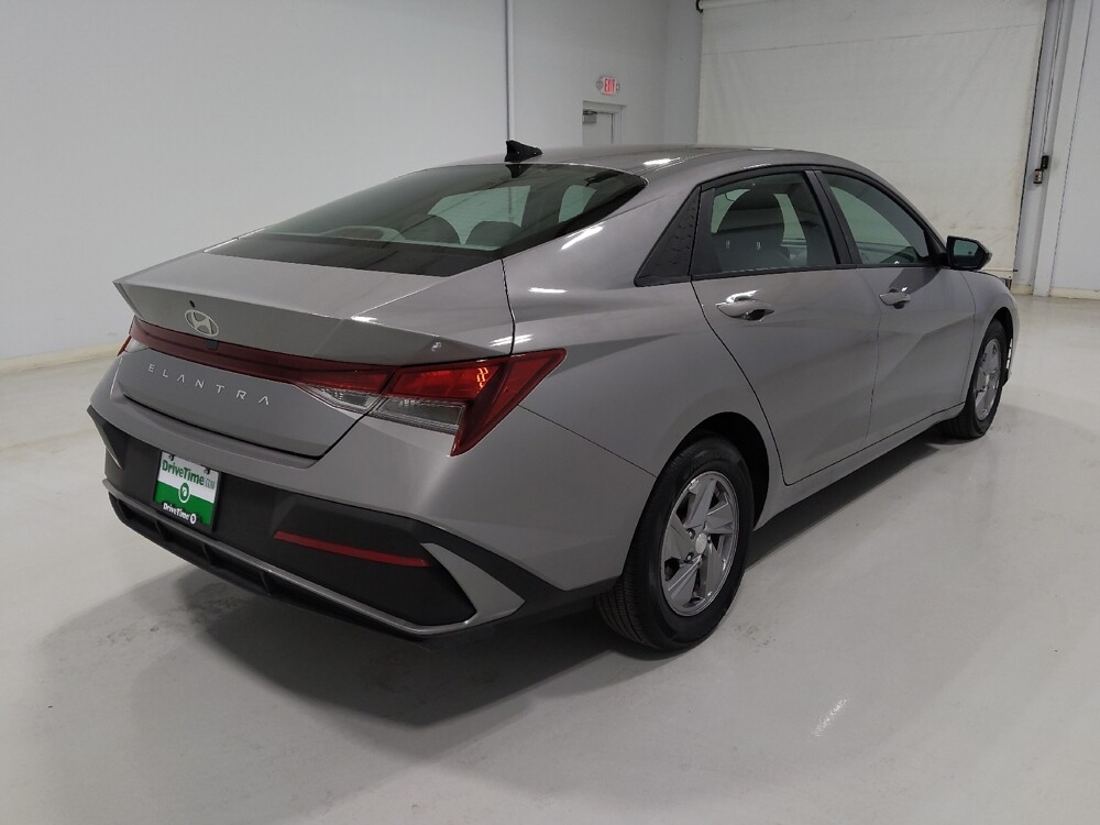 2025 Hyundai Elantra in Columbus, OH 43231 - 18126945 9