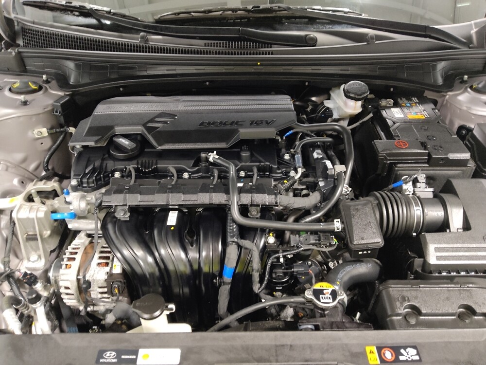 2025 Hyundai Elantra in Columbus, OH 43231 - 18126945 30