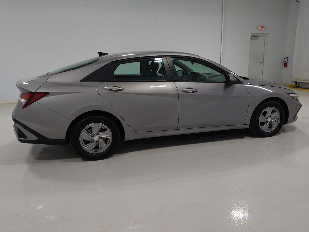 2025 Hyundai Elantra in Columbus, OH 43231 - 18126945 10