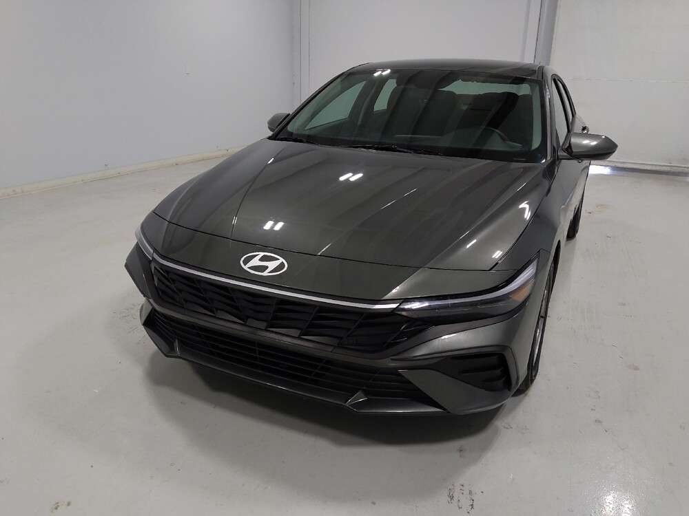 2025 Hyundai Elantra in Columbus, OH 43231 - 18126947 15