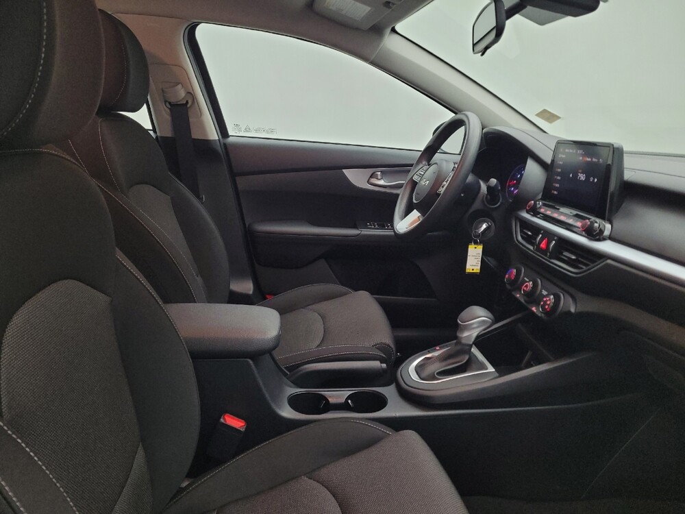 2024 Kia Forte in Fairfield, OH 45014 - 18126948 21