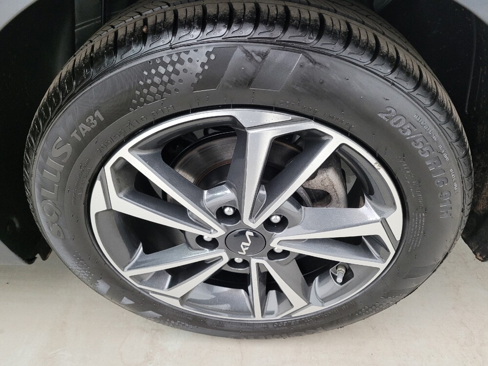 2024 Kia Forte in Fairfield, OH 45014 - 18126948 31