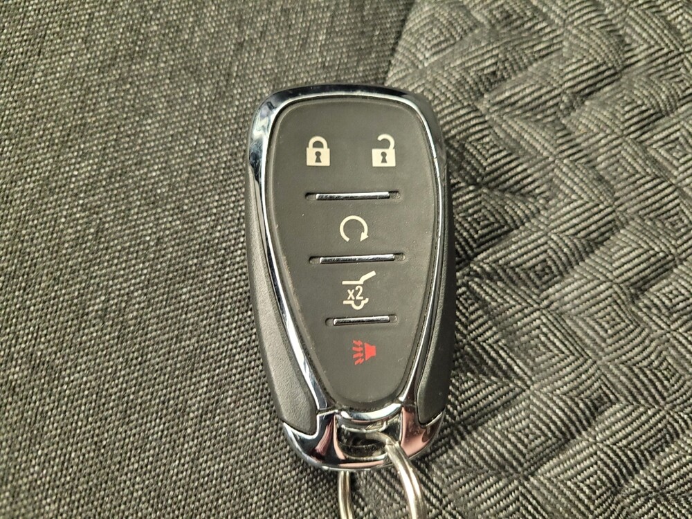 2024 Chevrolet Equinox in Maple Heights, OH 44137 - 18126953 32