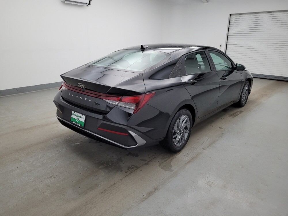 2024 Hyundai Elantra in Columbus, OH 43231 - 18126957 9