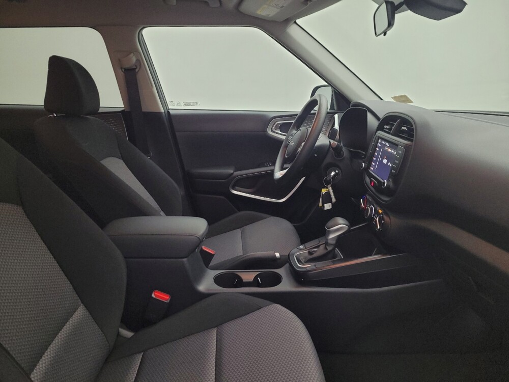 2025 Kia Soul in Maple Heights, OH 44137 - 18126958 21
