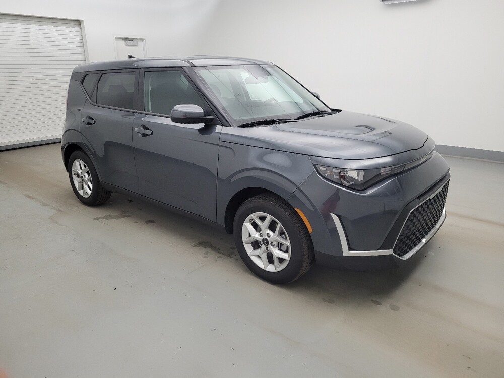 2025 Kia Soul in Maple Heights, OH 44137 - 18126958 11