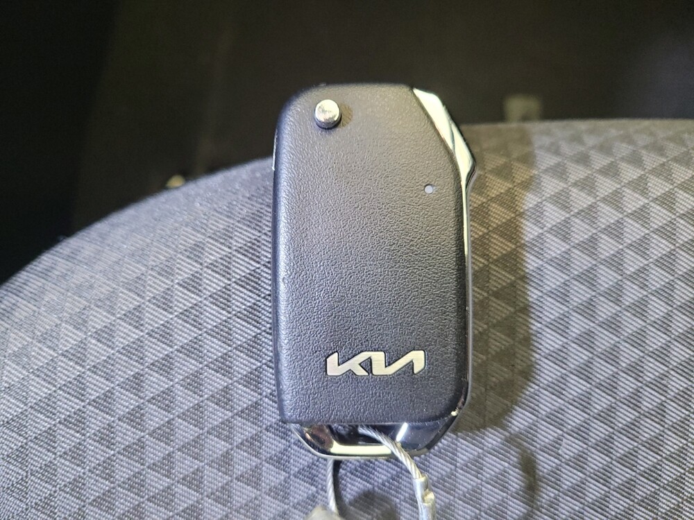 2025 Kia Soul in Maple Heights, OH 44137 - 18126958 32